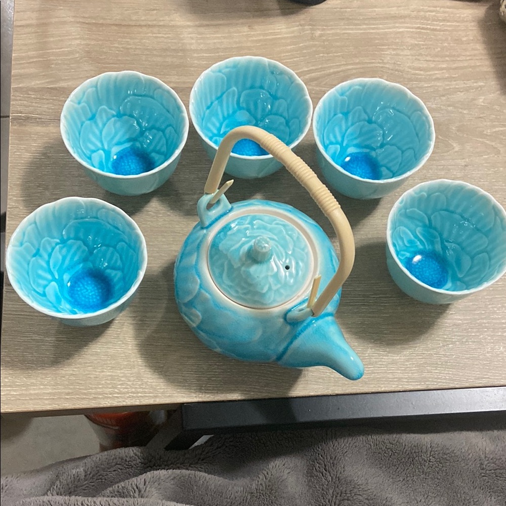 Vintage Ceramic Blue Floral Teapot Set with 5 Cups
